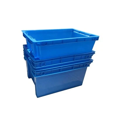 Saqlash uchun plastik qutilarni yopishli qattiq devor